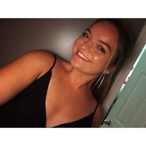 Meet your Posher, Gabrielle